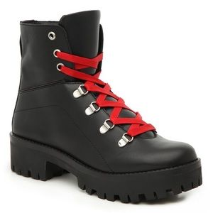 Steve Madden Womens Bumper Platform Booties! (Size 7)